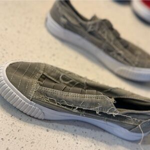 Casual Olive Green Slip-On Sneakers